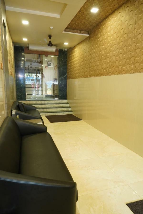 Sharda Residency Hotel Mumbai Kültér fotó